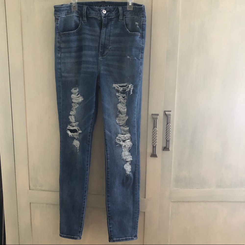 AE Super High Rise Jeans